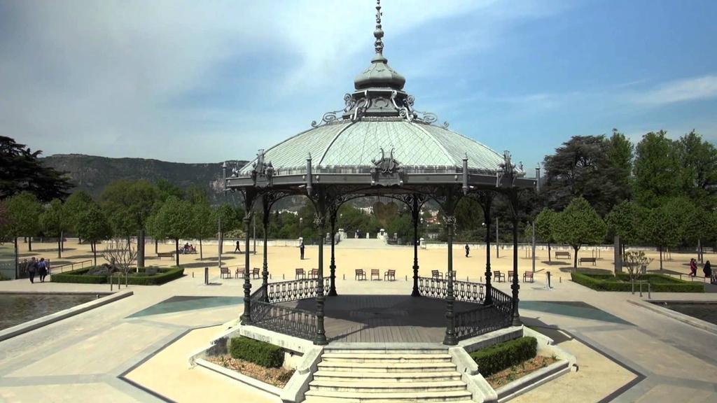 Campanile Valence Sud Hotel Exterior photo